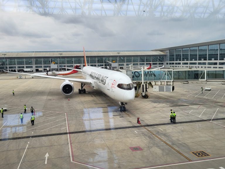 TAAG Angola Receives Third Boeing 787 Dreamliner